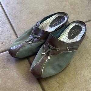 Nike Air by Cole Haan Teal and Brown Flats with Leather Accents